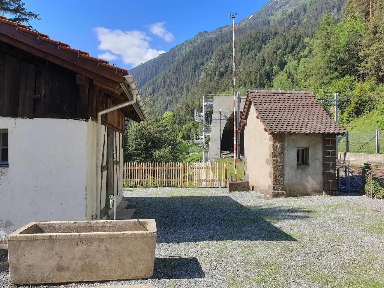 Bahnwaerterhaus Eggwald Villa Wassen Eksteriør billede