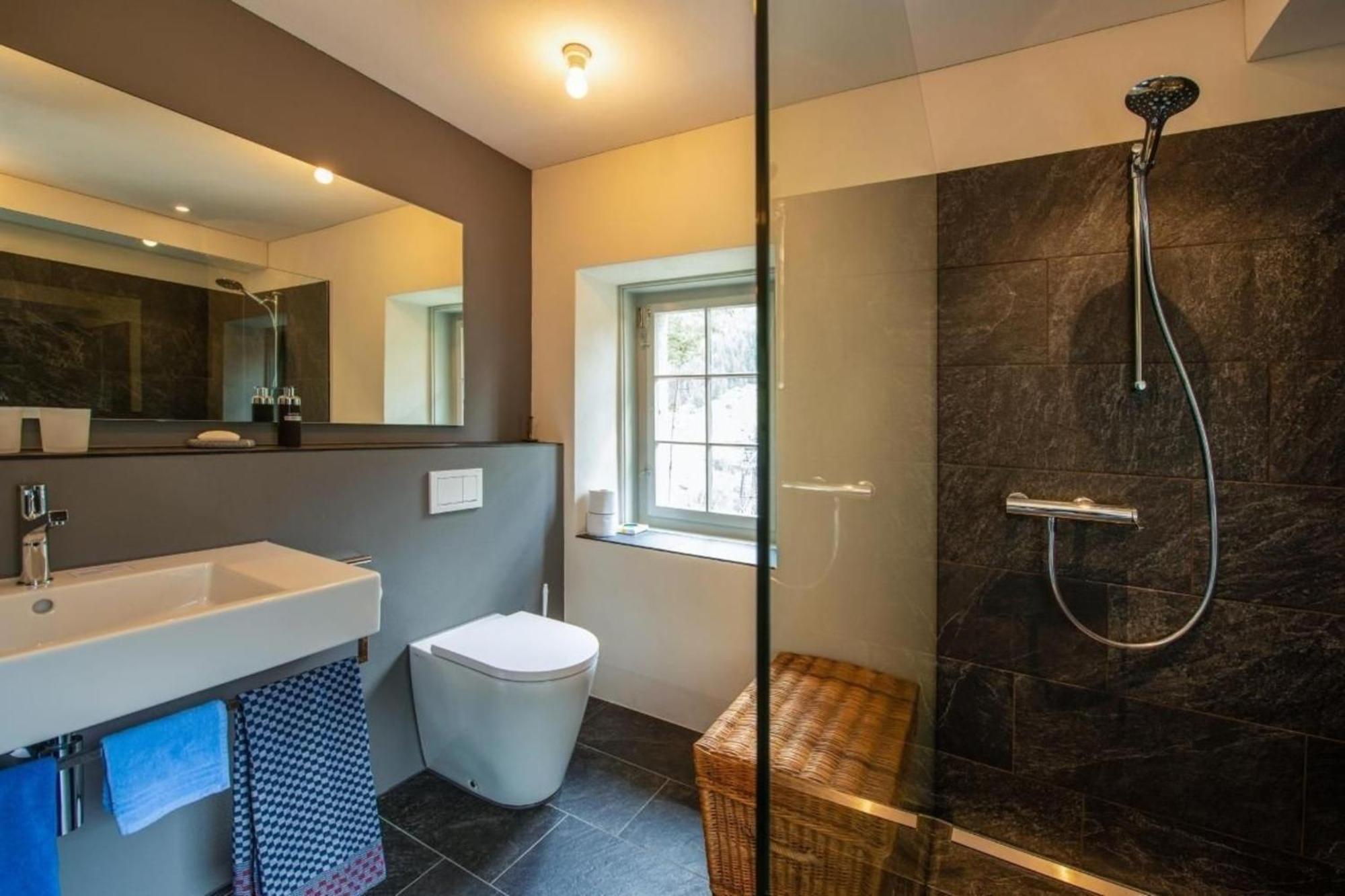 Bahnwaerterhaus Eggwald Villa Wassen Eksteriør billede